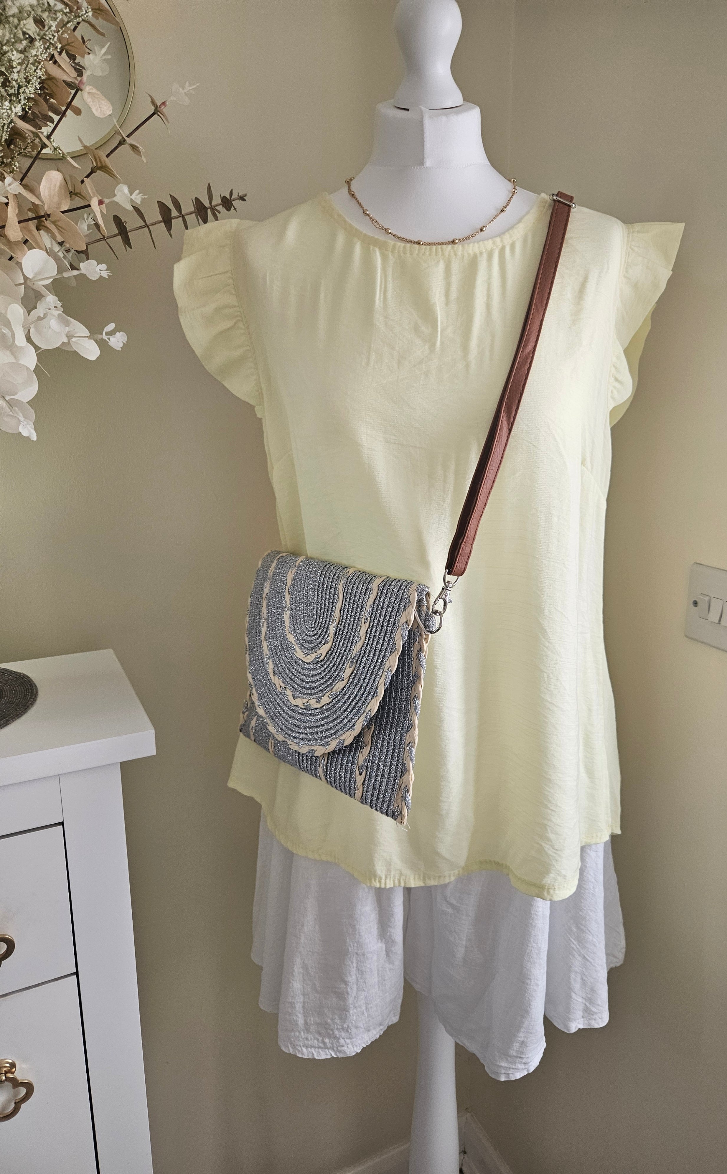 Cleo button back top - Yellow