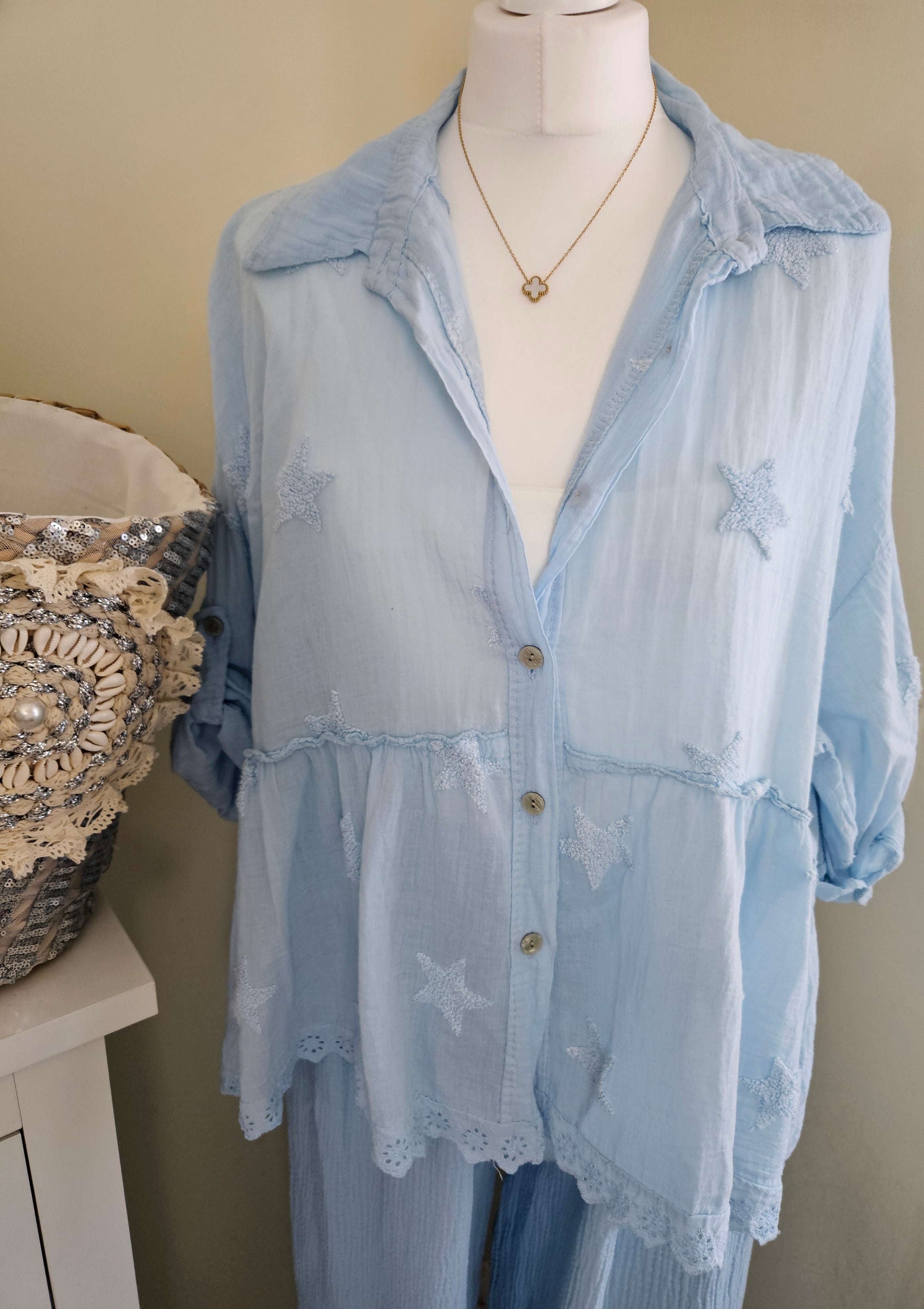 Millie embossed star blouse - Baby blue