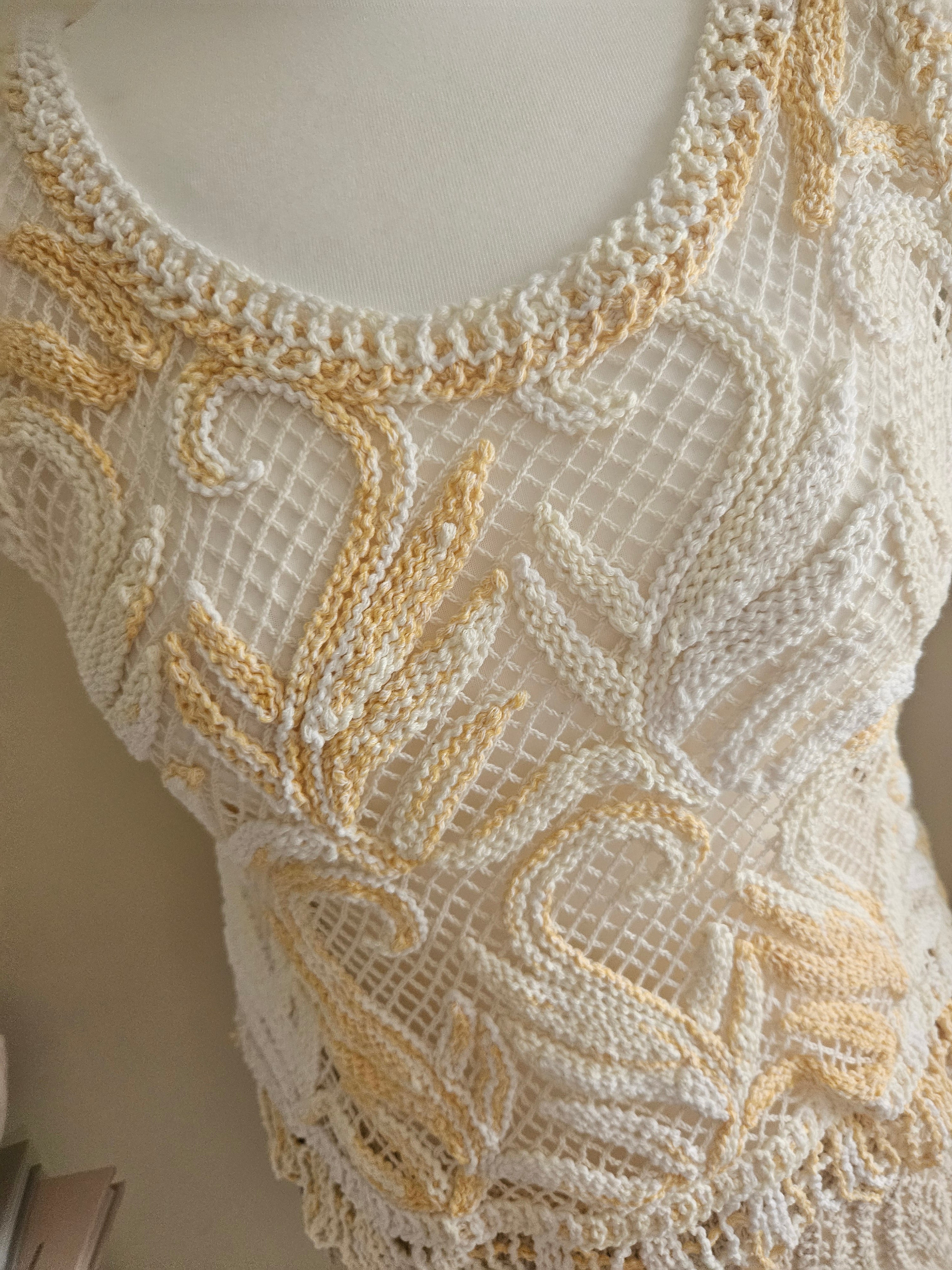 Lottie sleeveless crochet top - Yellow and beige